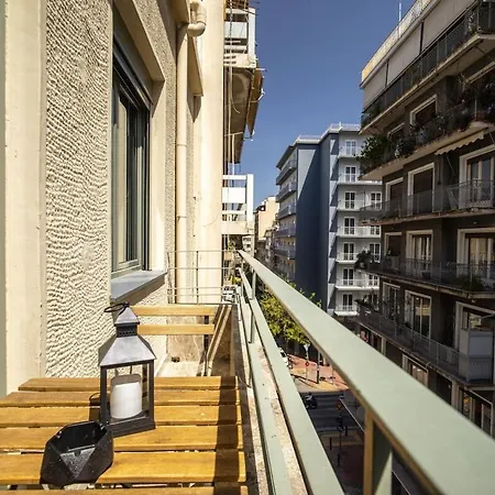 Cosy And Stylish Downtown 4th Floor Apartment Athens