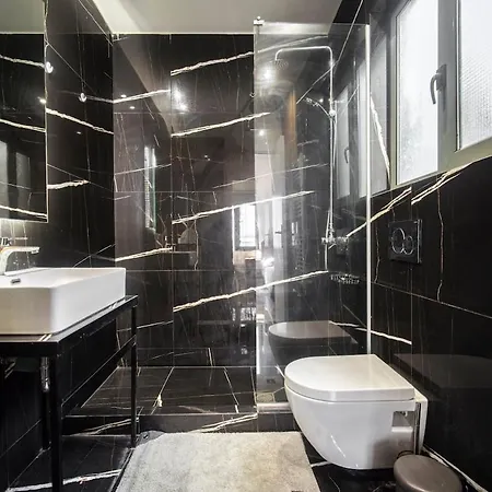 Cosy And Stylish Downtown 4th Floor Apartment Athens
